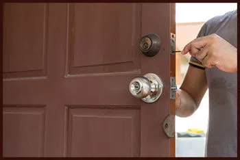 Usa Locksmith Service Midlothian, IL 708-303-9352 - 2-lockout-service